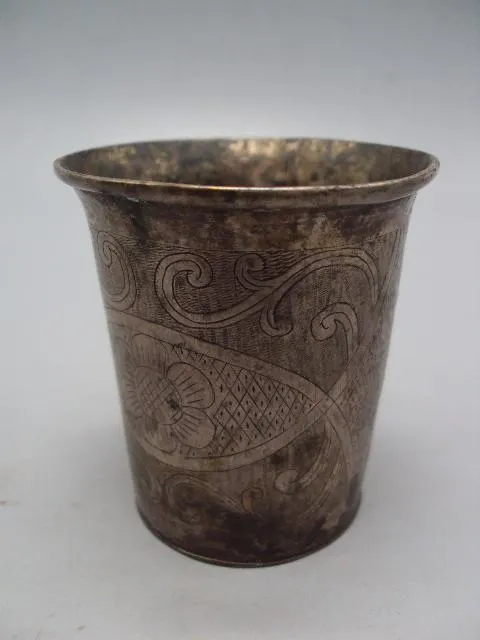 Рюмка стопка узор цветы серебро проба 12 лот вес 73,36 г высота 6,7 см, диаметр 5,8 см №14323 Ціна