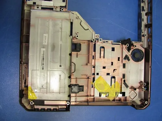 №50-3 Кришка (дно, корито, піддон) корпуса для MEDION ERAZER X6811 оригінал Де купити