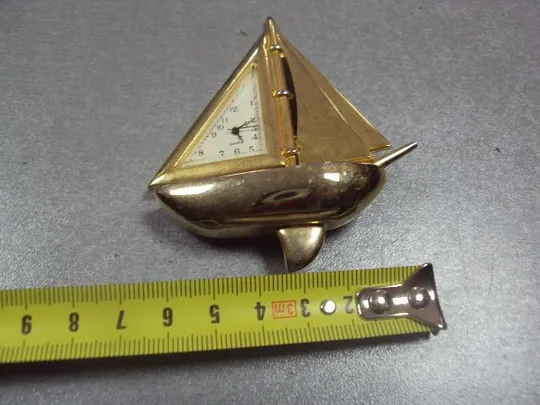 Часы настольные кварц корабль парусник кораблик япония регата №с9566 З аукціону