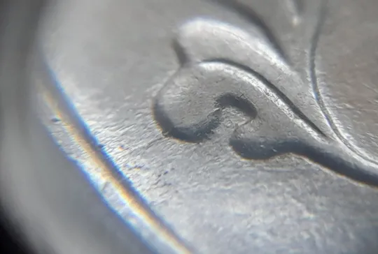 Купити (2444) 5 копійок 1992 два розколи: на аверсі та реверсі (5 копеек 1992 брак)