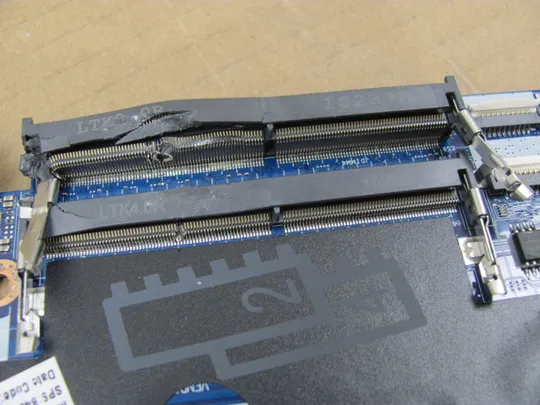 849-12 материнська плата SR2FU i7-6820HQ APW50 LA-C381P для HP EliteBook ZBOOK 15 G3  оригінал Характеристики