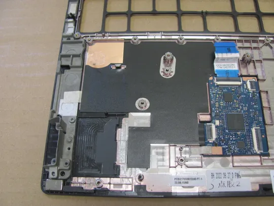 номер0978-1 корпус кришка палмрест корпус топкейс cover-C 02GKJD AP3MM000902 для Dell Precision 7670 7680  оригінал Недорого