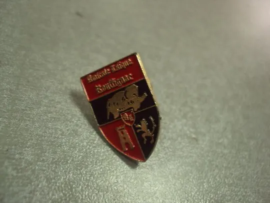 Купити знак фрачник amicale laique rouffignac руффиньяк франция герб №13502
