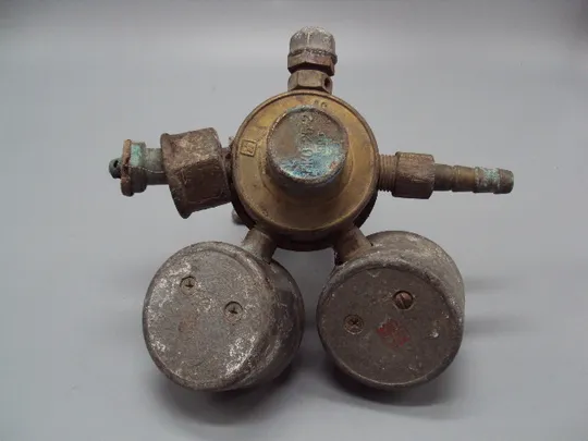 Газосварочный редуктор 1972 год ссср для газосварки №16020 На торгах