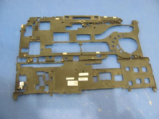 №303-16 Середня частина корпуса AP1EF000900 0G3DPN для Dell Latitude E5570 оригінал Ціна