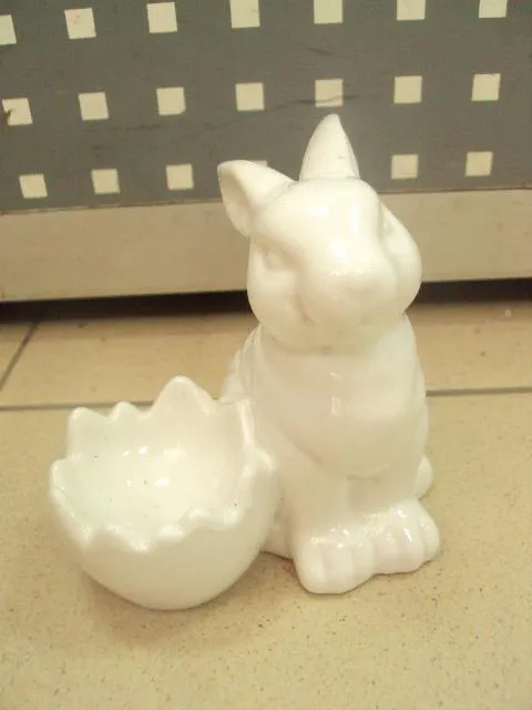 Фигура фарфор Европа статуэтка зайчик Пасха заяц и шкарлупа подставка под яйцо высота 12 см №15030 Характеристики