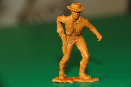 ковбой з пістолетом 70мм  AUBURN США Ціна