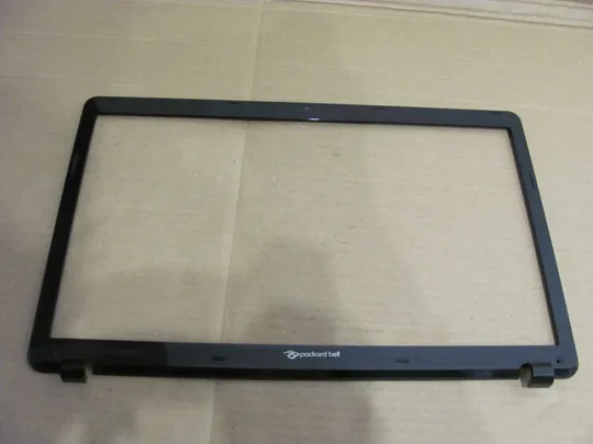 номер0242-24 рамка матриці matrix frame Окантовка дисплея Рамка екрана Корпус рамка матриці 13N0-93A0401 для Packard Bell Easynote LE69KB оригінал Ціна