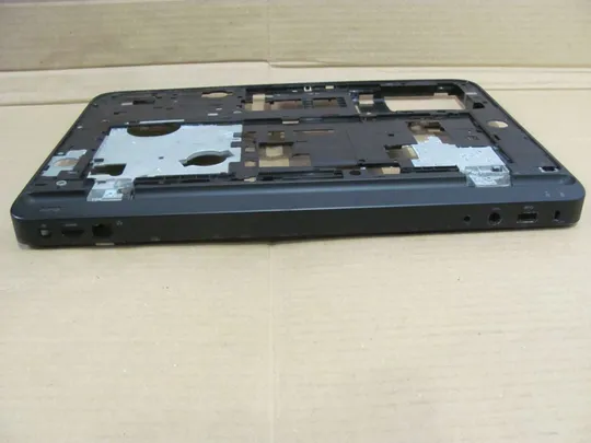 570-2 середня частина корпуса 0PP7MV для Dell XPS 15 L501X L502X P11F оригінал в Україні