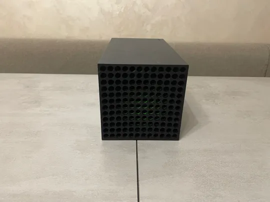 Ігрова консоль Microsoft Xbox Series X, 4K, 1TB, 16GB, AMD Zen 2 - Не видає зображення. НЕ РОБОЧА З аукціону