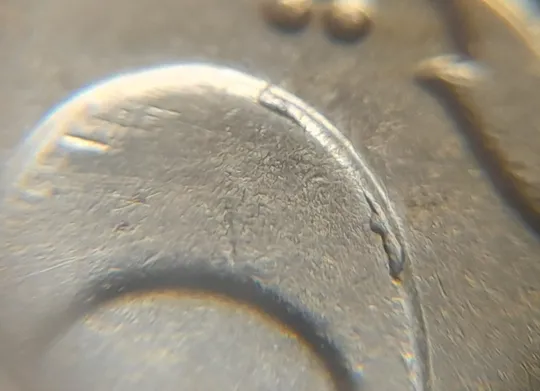 (5205) 10 копійок 2013 викрошки на "0" номіналу (10 копеек 2013 брак) Де купити