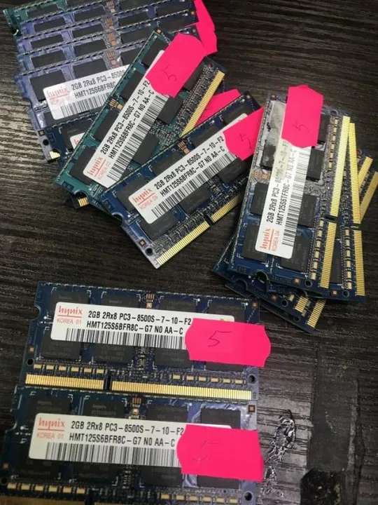 005 Ноутбучная память DDR3 Hynix 4GB 2+2 8500S 7-10-f2 Ціна