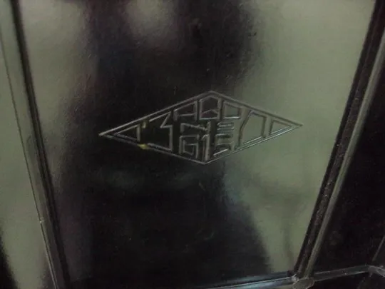 Электрический патефон электропатефон проигрыватель Завод №615 ссср №11498 Де купити