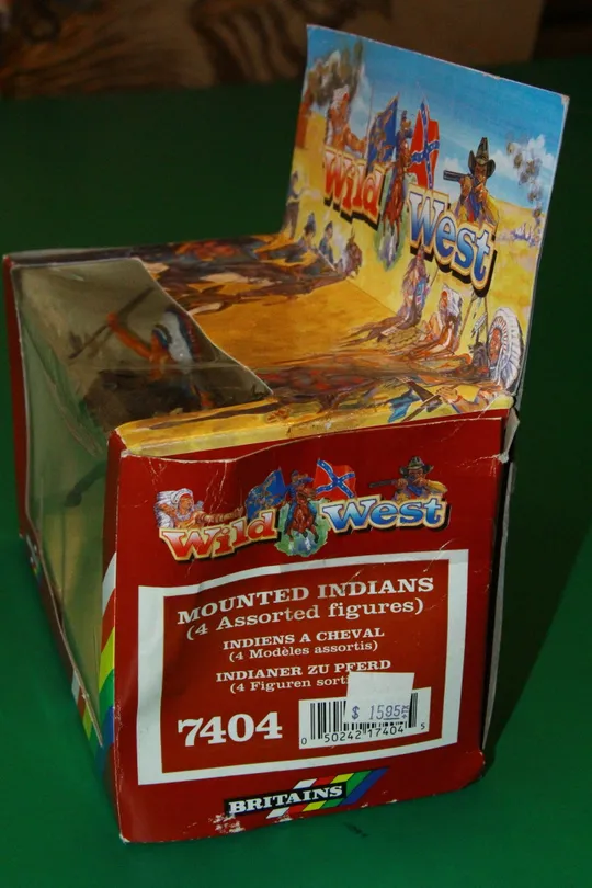 ІНДІАНЦІ НА КОНЯХ индейцы BRITAINS 54мм Англія  НАБІР №7404 Де купити