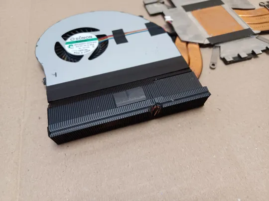 номер1059-2 система охолодження 138W-NV-E1-G3 AT1QB00BZC0 0FRPY8 для Dell Alienware 17 M17X  R4  охолоджувальна система кулери та системи охолодження охолодження материнської плати cooling system кулер охолоджувальний блок  оригінал в Україні