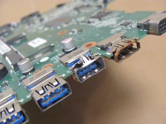 номер0967-25 материнська плата Mainboard Материнка Основна плата Системна плата Плата системи Laptop motherboard мамка ноутбучна плата DA0FH9MB6C0 i3-5005U SR27G для FUJITSU A555 оригінал Характеристики