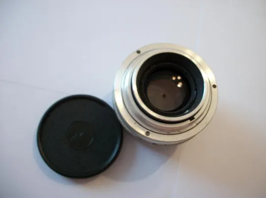 Объектив Юпитер-8 , белый. М-39, черная крышка . Made in USSR . Красногорский завод . Інтернет-аукціон