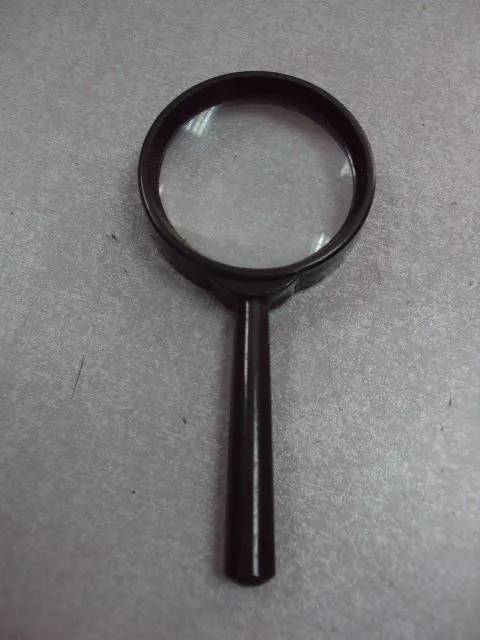 Линза ручная лупа увеличительное стекло длина 11,5 см, диаметр 5,3 см №11732 Ціна