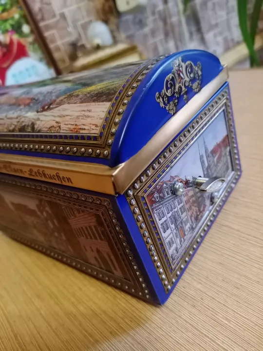 Музыкальная шкатулка ( Германия) З аукціону