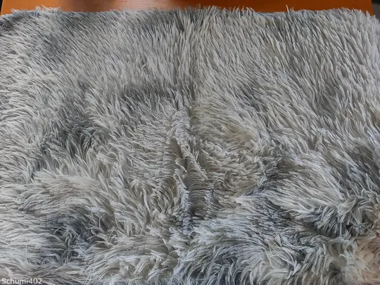 Килимок з штучного хутра 60х40см З аукціону