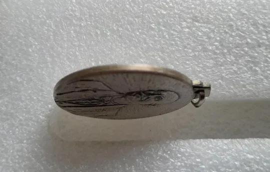 (МК2) Медальйон пам’ятний з Італії.  /кулон, медальон, підвіска, подвеска, жетон, медаль/ З аукціону