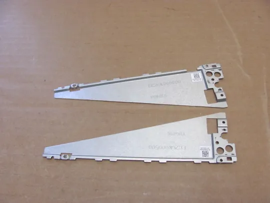 номер0992-5 кріплення матриці з петлями Фіксатор Скоби Закріплювач Механізм з&#039;єднання fastening EC26K000600 049NCN для Dell Precision DELL Precision 7730 7740 M7730 M7740  оригінал Ціна