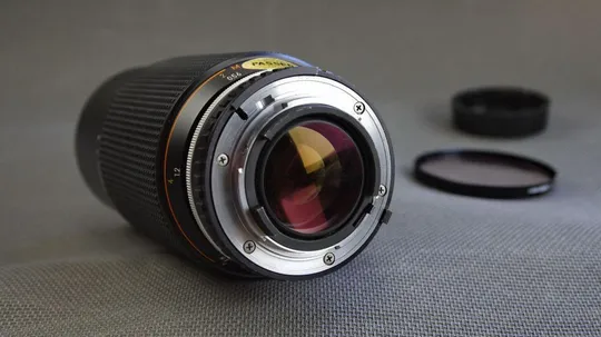 Об&#039;єктив Nikon Ai-s 70-210mm f/4.0 MC Series E Ф62mm формат кадра 24x36mm Вживане Продаж