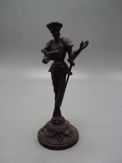 Фигура чугун Касли статуэтка Дон Кихот со шпагой и книгой высота 19 см (№ 757) №14001 Ціна