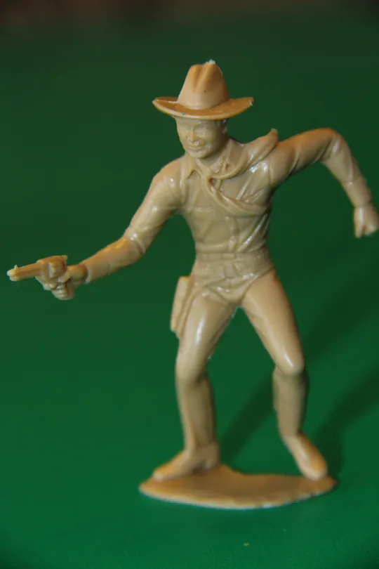 КОВБОЙ ЩО ЙДЕ З РЕВОЛЬВЕРОМ MARX-Rubinstain 75-80мм BARAVELLI люкс Ціна