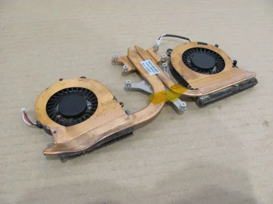 549-11 система охолодження BA62-00632B для SAMSUNG NP700 NP700Z5C 700Z оригінал таке як є по фото З аукціону