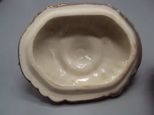 Шкатулка фарфор позолота цветы розы и листья большая размер 11,5 х 12 см №18390МЯ Недорого