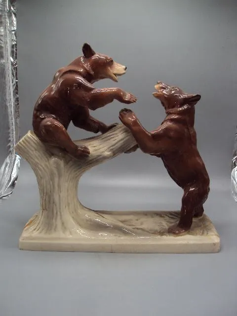 Фигура фарфор Германия медведи на дереве медвежата на бревне размер 35,5х37,8х12,9см под рест №14262 Недорого