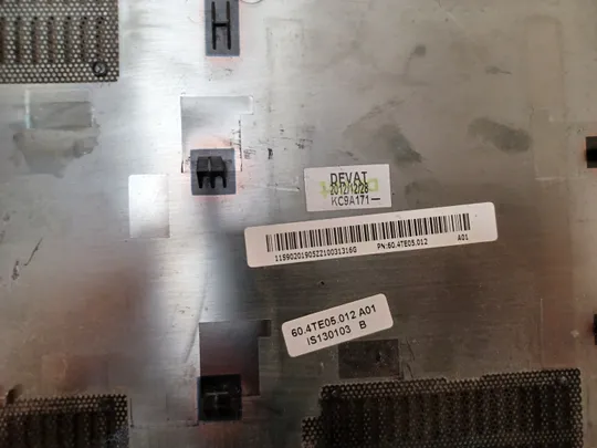 номер1079-18 сервісна кришка корпус панель доступу кришка доступу service cover 60.4TE05.012 для Lenovo B590 B595 B580 оригінал Недорого