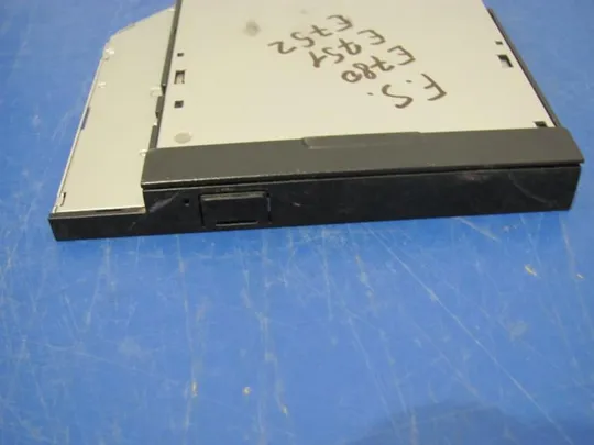 №264-18 DVD-привод CP501550-01 для FUJITSU E780 E751 E752 оригінал З аукціону