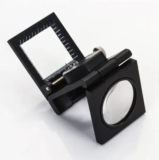 Лупа настільна складна с LED підсвіткою (TH9005-A) З аукціону