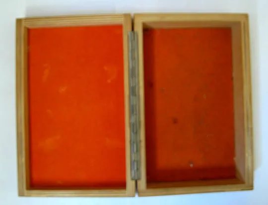 ШКАТУЛКА - СУВЕНІР *БУКОВИНЦІ* - *БУКОВИНЦЫ* =  СРСР - СССР З аукціону