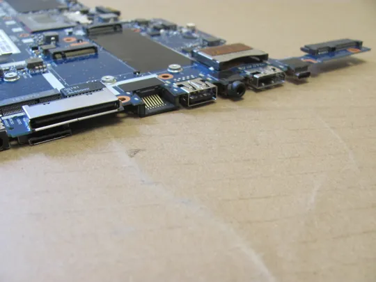 номер1007-6 материнська плата РОБОЧА 6050A2854301 SR340 i5-7300U  для HP Elitebook 840 G3 G4 Mainboard Материнка Основна плата Системна плата Плата системи Laptop motherboard мамка ноутбучна плата оригінал Де купити