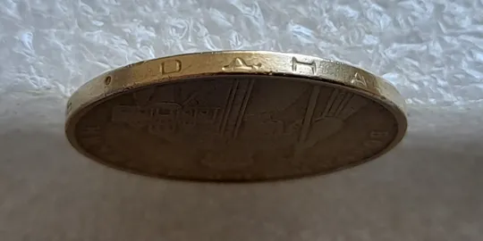 (1265) 1 гривня 2006 гарний скол на аверсі та канті (1 гривна 2006 брак) Недорого