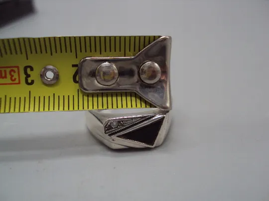 Кольцо новое перстень черный треугольник серебро 925 проба Украина вес 4,51 г 20 размер №15577 Продаж