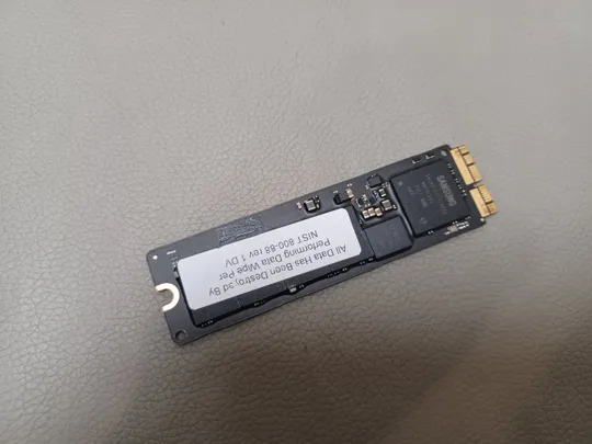 0886C Накопичувач SSD Samsung MZ-JPV1280/0A6 128GB З аукціону