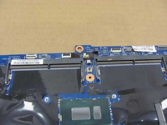 номер0126-7 Материнська плата,Mainboard,Материнка,Основна плата,Системна плата,Плата системи  РОБОЧА 01YR250 SR3L9 i5-8350U 448.0CW07.0011  для Lenovo Thinkpad T580 P52S  оригінал На торгах