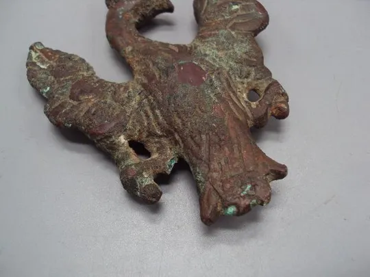 Деталь запчасть орел с мечами бронза Польша запасная часть к подсвечнику размер 9,8х7,6 см №14249 Продаж