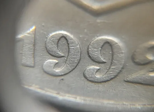 (7176) 50 копійок 1992 1ААм поворот + "сніжок" (багаточисельні викрошки на аверсі) (50 копеек 1992) Недорого