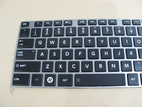 662-16 клавіатура робоча 6037B0068902 HMB8102TSA01 для Toshiba Satellite C850 C850D C855 C855D L850 L850D L855 P870 P875 оригінал З аукціону