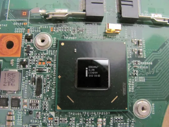 номер0032-12 материнська плата Mainboard Материнка Основна плата Системна плата Плата системи Laptop motherboard мамка  ноутбучна плата  SR04G i5-2410M 48.4ND01.011 для Dell VOSTRO V131 оригінал Де купити