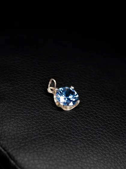 фото, Підвіска з срібла 925 проби, родійована, оздоблена ліндо-топазом