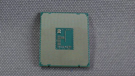 Купити Процессор INTEL Core™ i7 5820K (BX80648I75820K) s2011, 6 ядер, 3.30GHz,  L3: 15MB, 22nm, 140W, Haswe