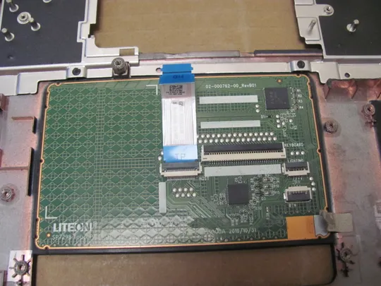 номер1002-1 корпус кришка Палмрест корпус топкейс Верхня панель палмрест cover-C тачпад  01VVYH  AP2V4000D02 для Dell Precision 7750 оригінал Характеристики