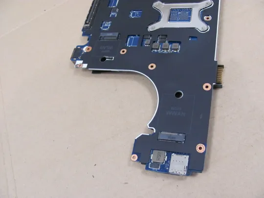 633-3 материнська плата SR2FU  i7-6820HQ  AAPA0 LA-C541P  для Dell Precision 7510 P53F оригінал Характеристики