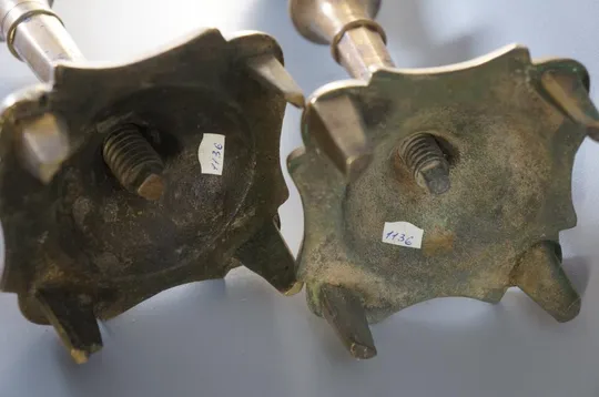 Подсвечники пара подсвечник на ножках высота 25 см лот 2 шт (№ 1136) Продаж